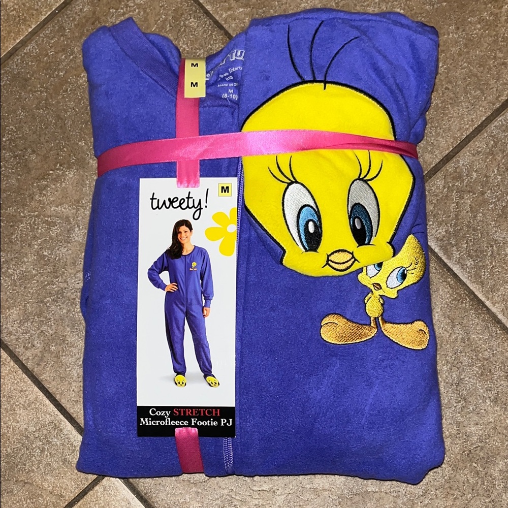 Looney Tunes Tweety Micro-fleece Footed Pajamas Size Medium - New with Tags